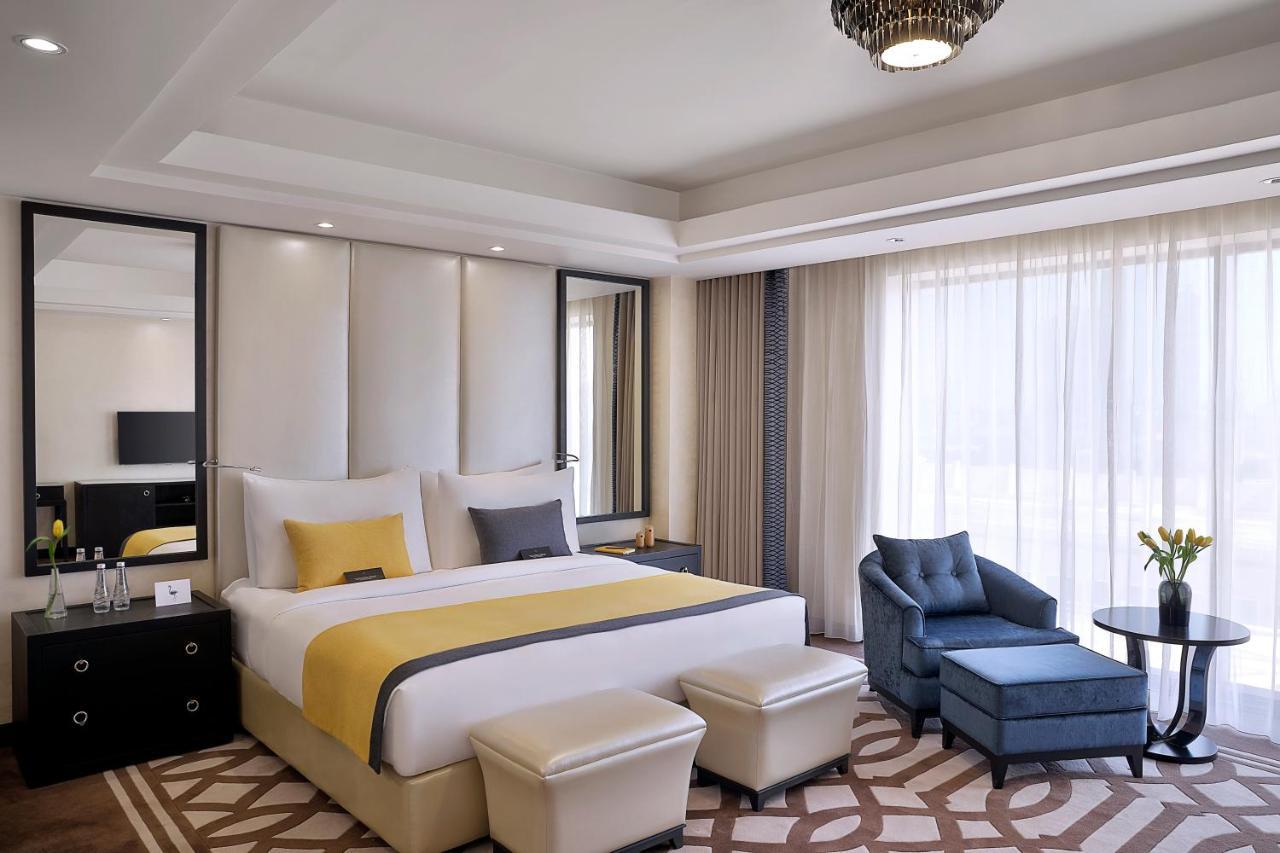 보코 리야드 호텔 외부 사진 A bedroom at the Taj Bengal