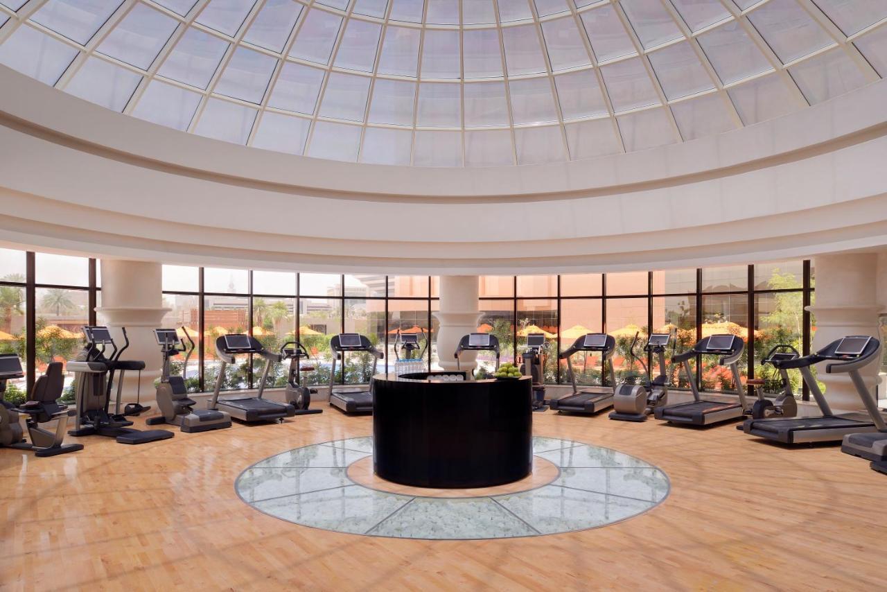 보코 리야드 호텔 외부 사진 The gym at the Westin Palace Madrid